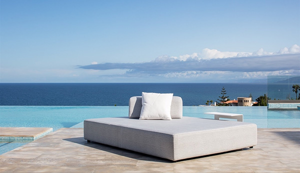 Appartements, Villas, Commerces, Terrains et Riads à louer et à vendre dans le Nord du Maroc