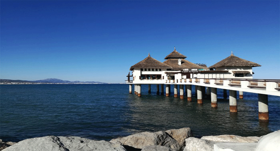 (H.V0013) Hôtel en front de mer à M’diq